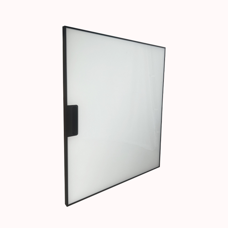 דלת שחור לבן זכוכית גובה 72.5 רוחב59.7 1