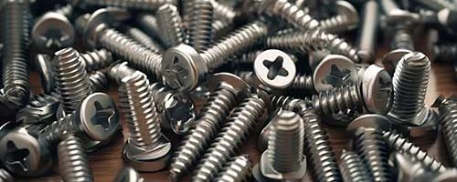 razkoko1_many_screws_types_on_stainless_steel_surfece_79097b5e-f341-47c2-b179-c407b02ec651